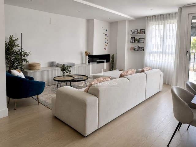 3 sypialnia Apartament na sprzedaż w Rios Rosas, Miasto Madryt z basenem garażem - 1 900 000 € (Ref: 9921368)
