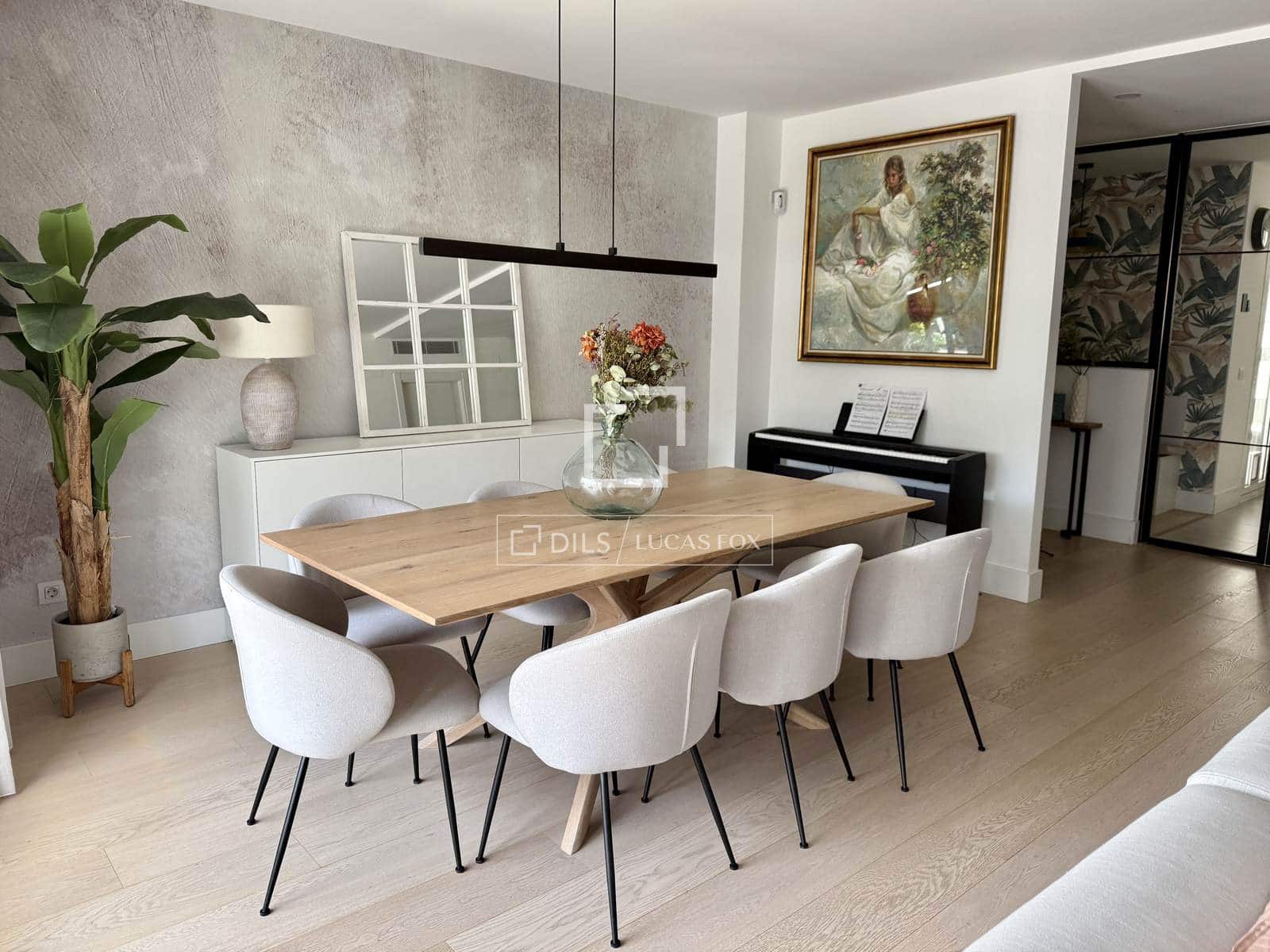 Apartamento de 3 habitaciones en Madrid ciudad en venta con piscina garaje - 1.900.000 € (Ref: 9921368)