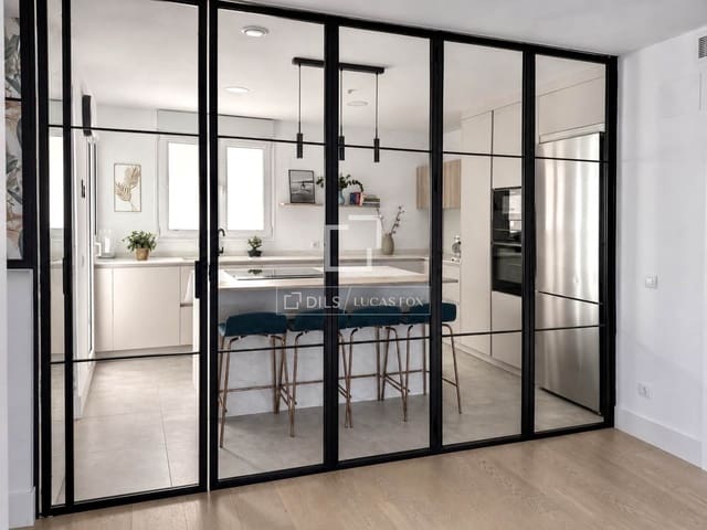 3 sypialnia Apartament na sprzedaż w Rios Rosas, Miasto Madryt z basenem garażem - 1 900 000 € (Ref: 9921368)