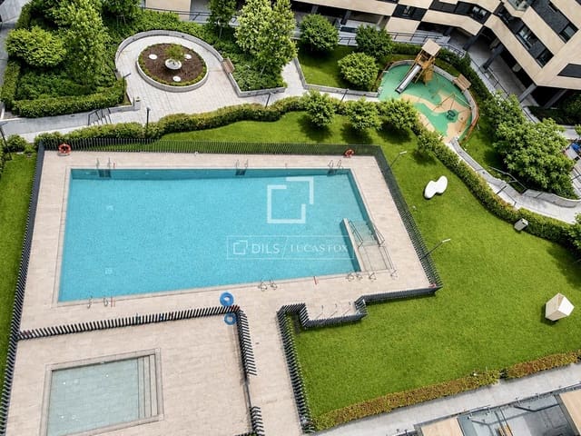 3 sypialnia Apartament na sprzedaż w Rios Rosas, Miasto Madryt z basenem garażem - 1 900 000 € (Ref: 9921368)