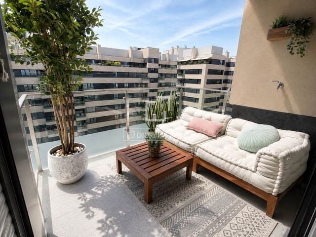 3 sypialnia Apartament na sprzedaż w Rios Rosas, Miasto Madryt z basenem garażem - 1 900 000 € (Ref: 9921368)