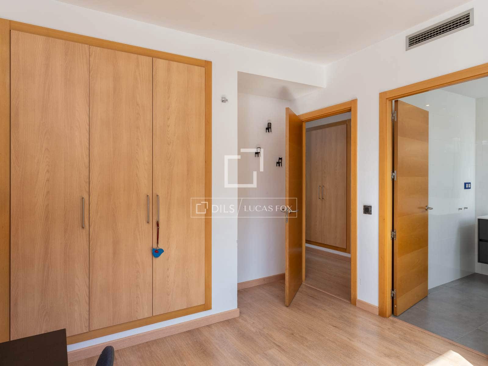 4 bedroom Villa for sale in Lloret de Mar with pool garage - € 1,200,000 (Ref: 9921369)