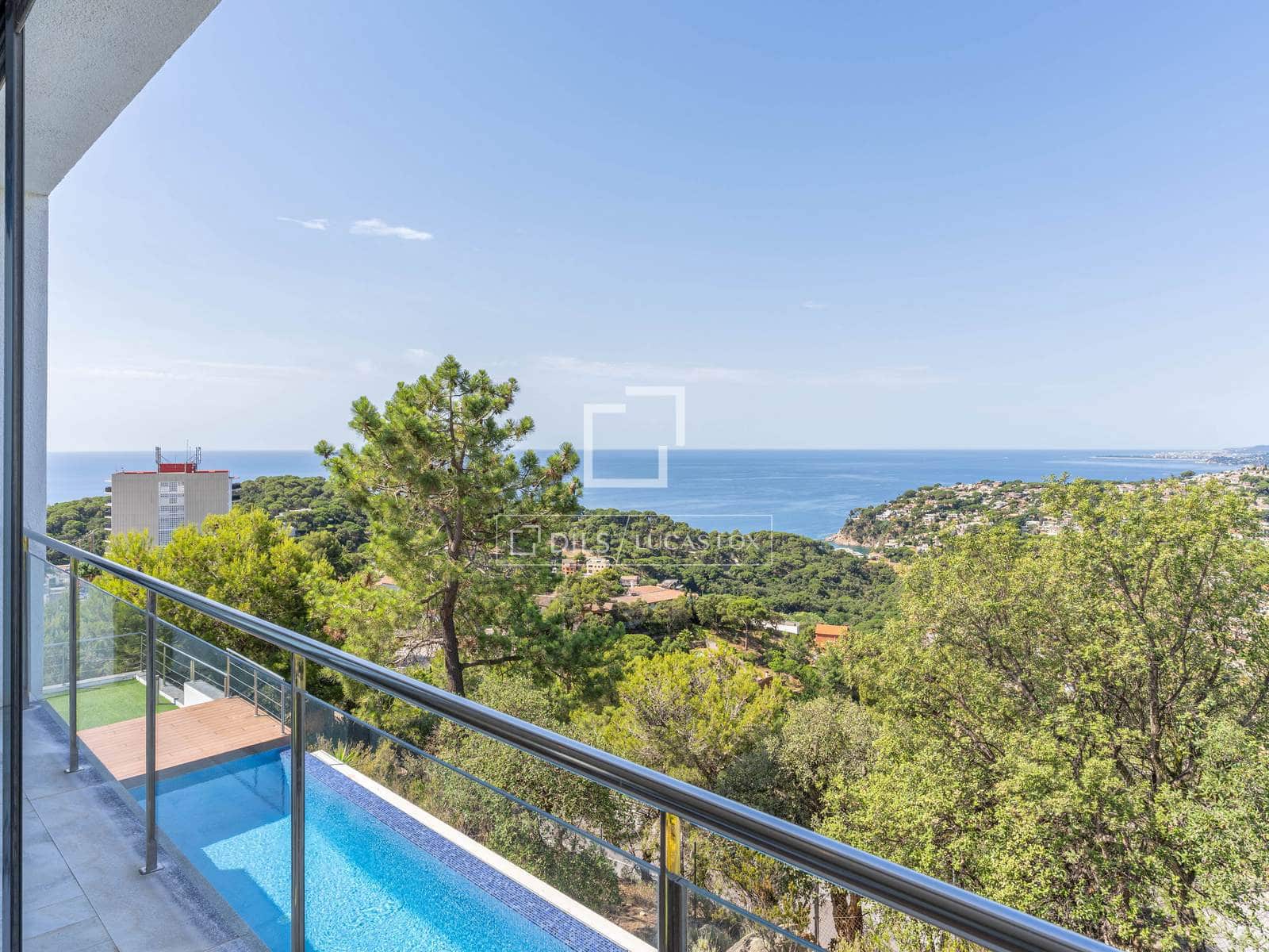4 bedroom Villa for sale in Lloret de Mar with pool garage - € 1,200,000 (Ref: 9921369)