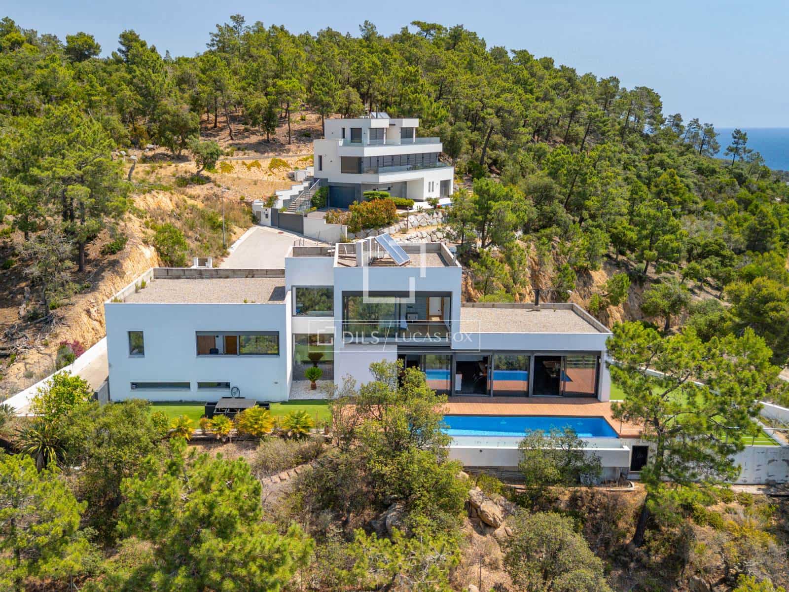 4 bedroom Villa for sale in Lloret de Mar with pool garage - € 1,200,000 (Ref: 9921369)
