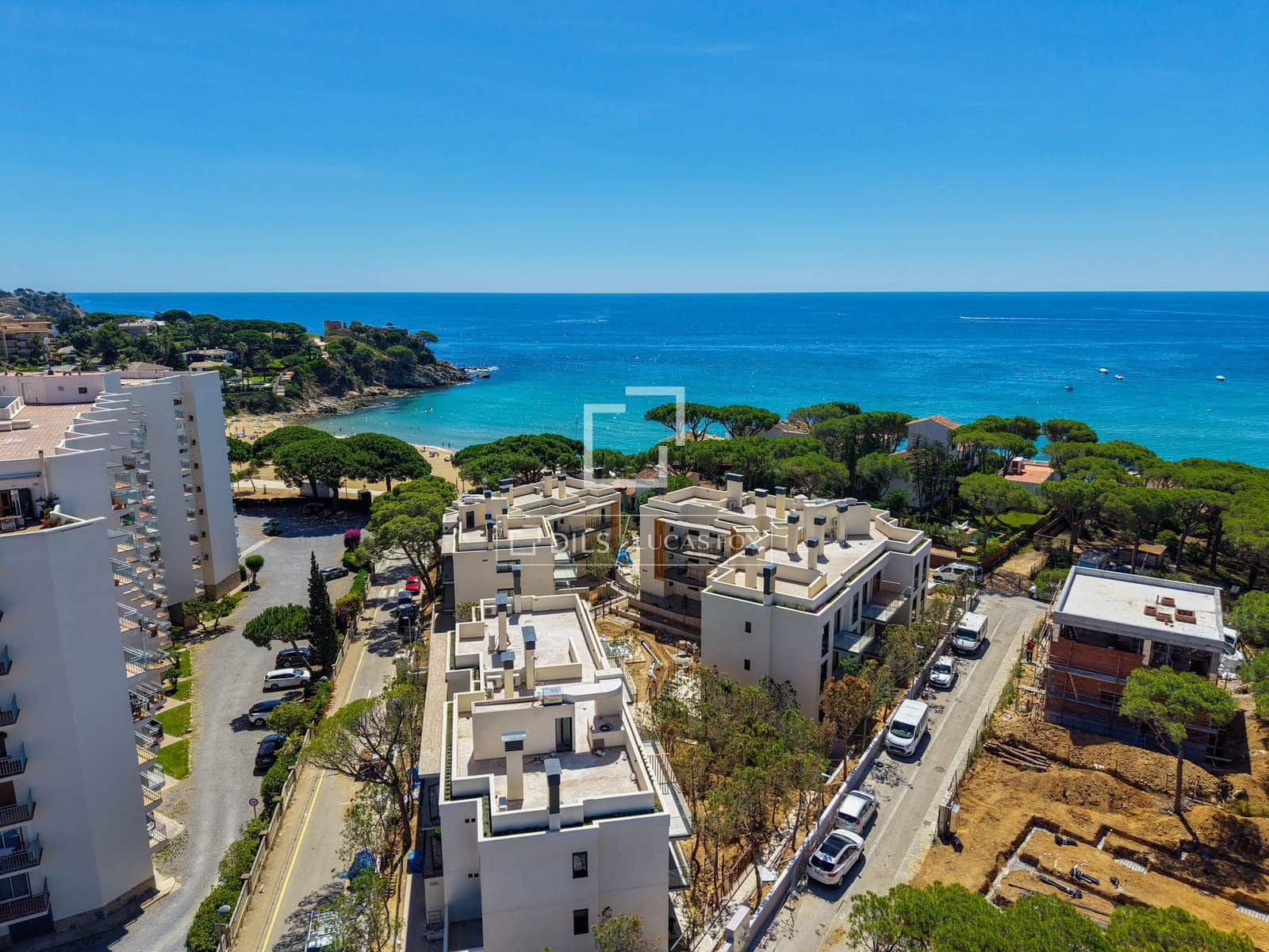2 bedroom Apartment for sale in Palamos with pool garage - € 790,000 (Ref: 9921372)