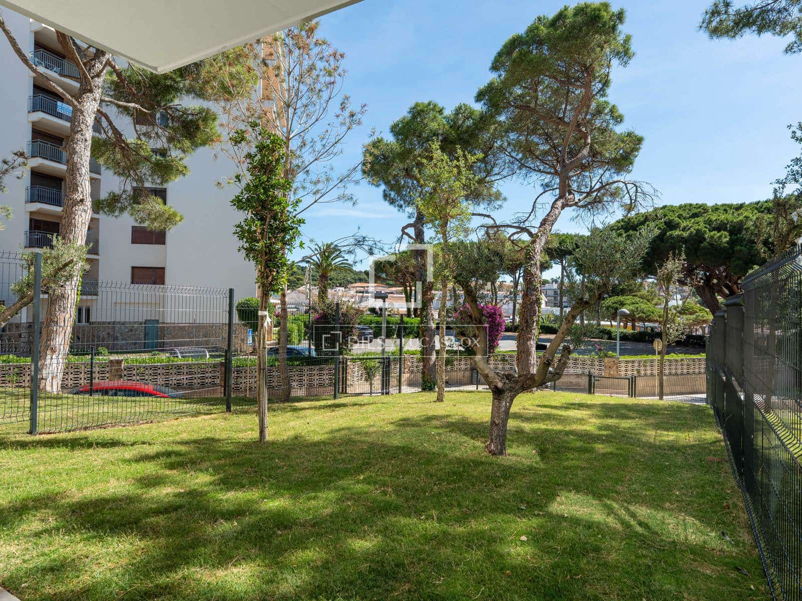 2 bedroom Apartment for sale in Palamos with pool garage - € 690,000 (Ref: 9921376)