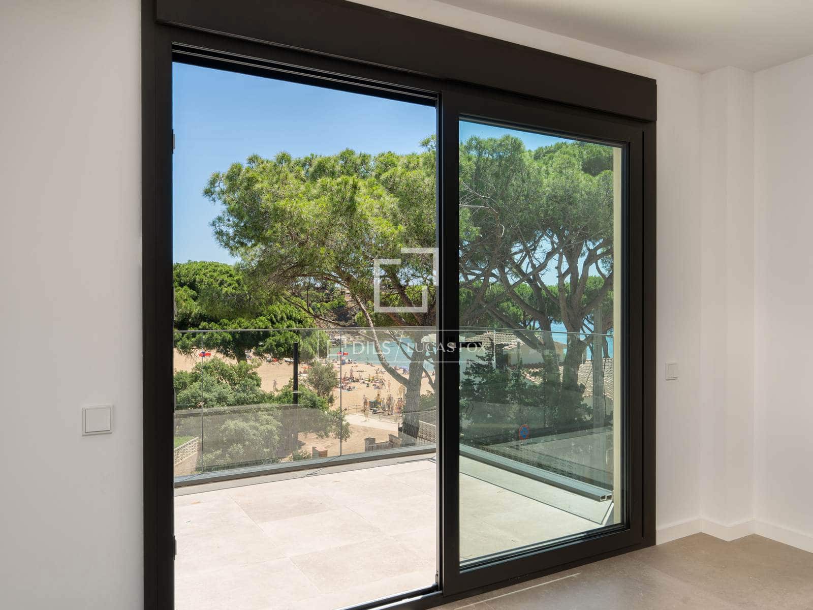 2 soveværelse Lejlighed til salg i Palamos med swimmingpool garage - € 575.000 (Ref: 9921377)
