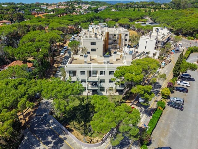 2 slaapkamer Appartement te koop in Palamós met zwembad garage - € 410.000 (Ref: 9921380)