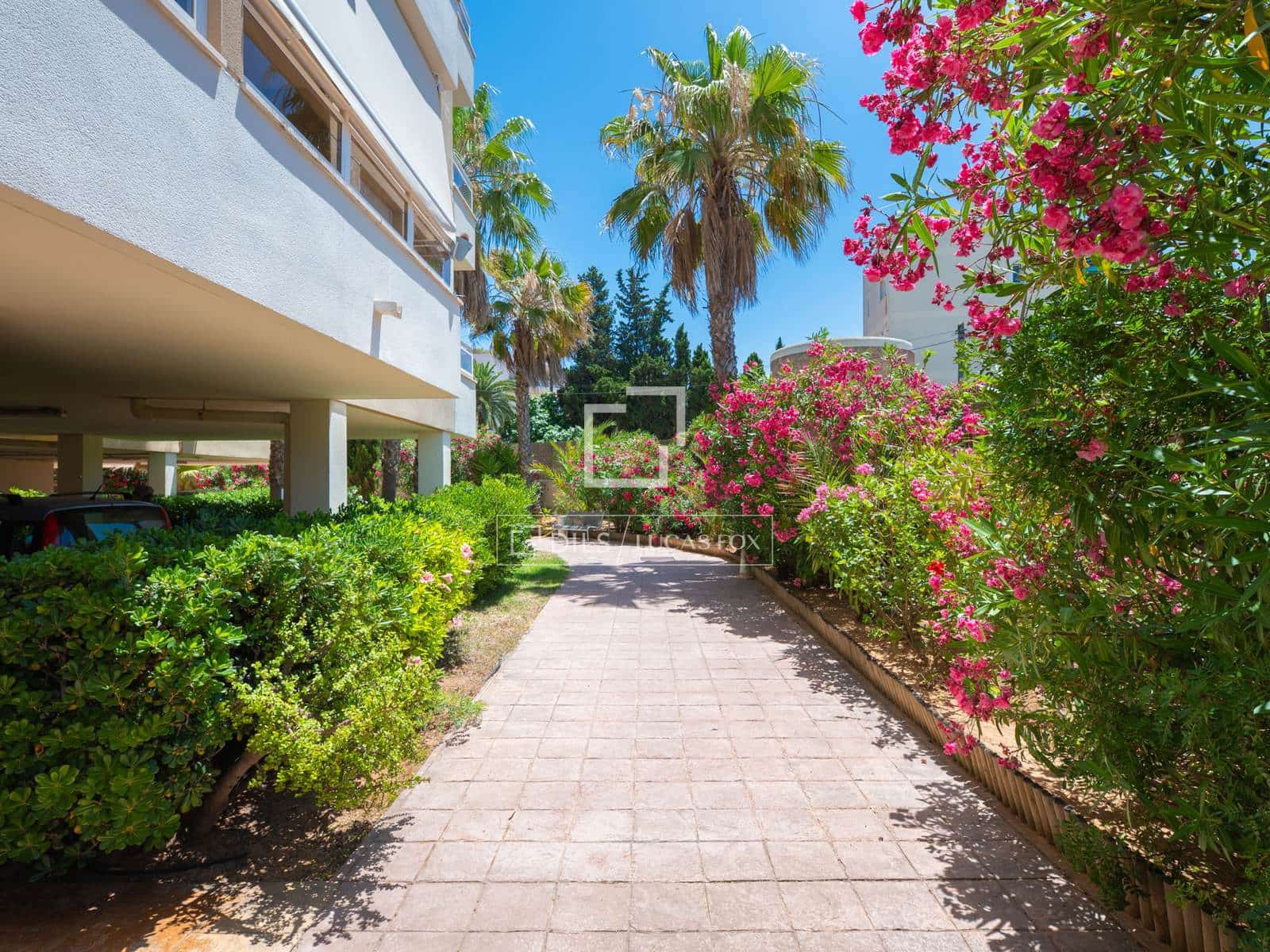 3 bedroom Apartment for sale in Ibiza / Eivissa town with garage - € 630,000 (Ref: 9921452)