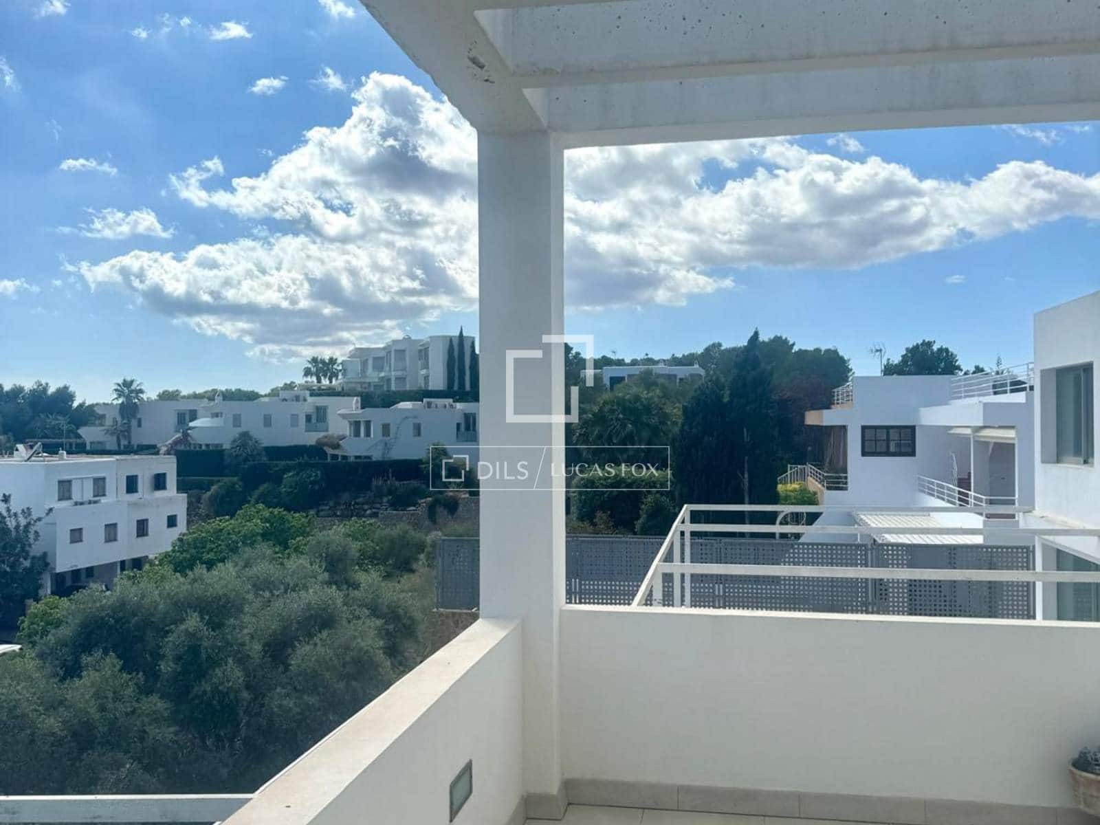 8 slaapkamer Villa te koop in Santa Eulalia / Santa Eularia met garage - € 3.700.000 (Ref: 9921453)