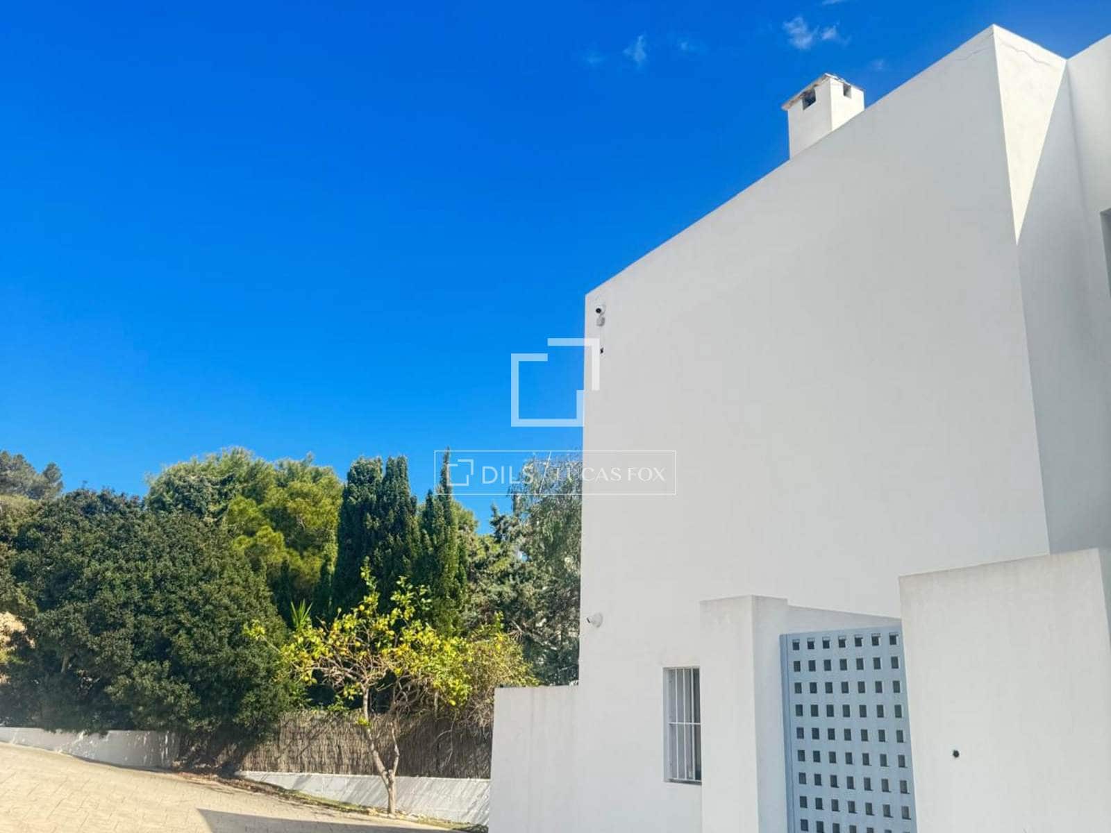 8 slaapkamer Villa te koop in Santa Eulalia / Santa Eularia met garage - € 3.700.000 (Ref: 9921453)