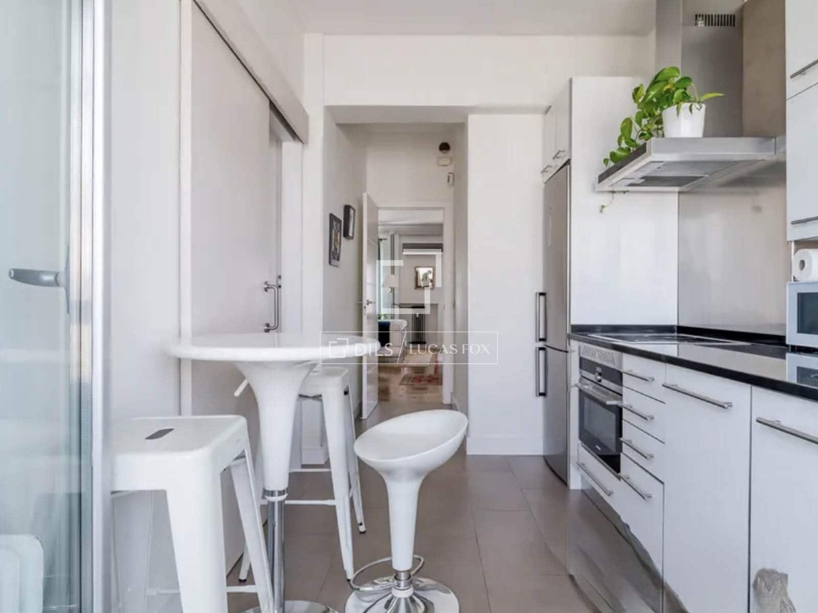 Appartement de 3 chambres à louer à Madrid ville - 2 950 € (Ref: 9922823)