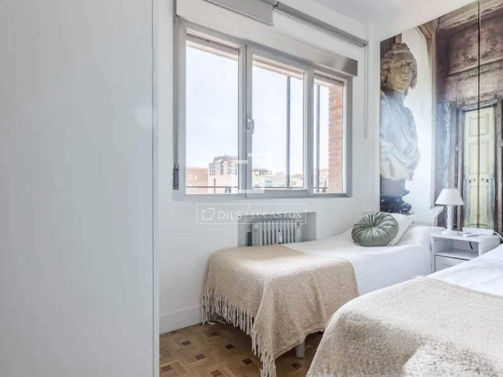 Appartement de 3 chambres à louer à Madrid ville - 2 950 € (Ref: 9922823)