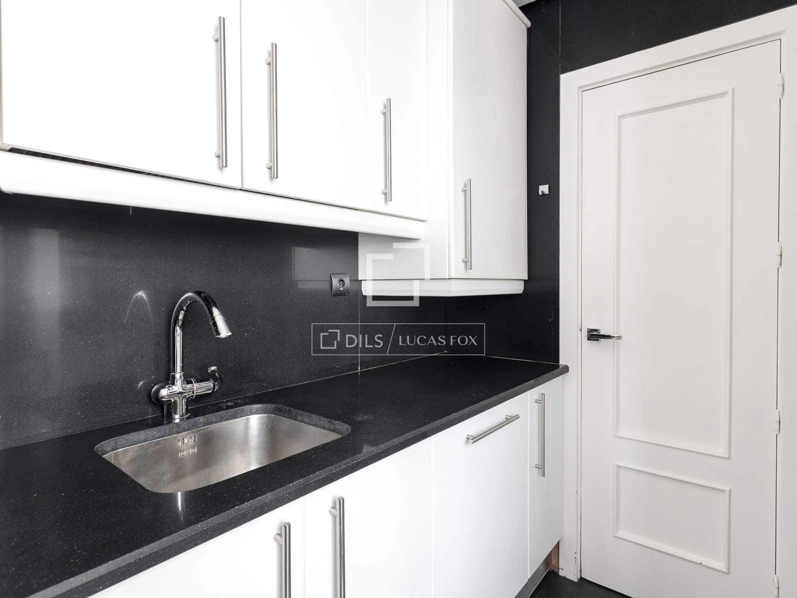 2 sovrum Lägenhet att hyra i Madrid stad - 3 900 € (Ref: 9923044)