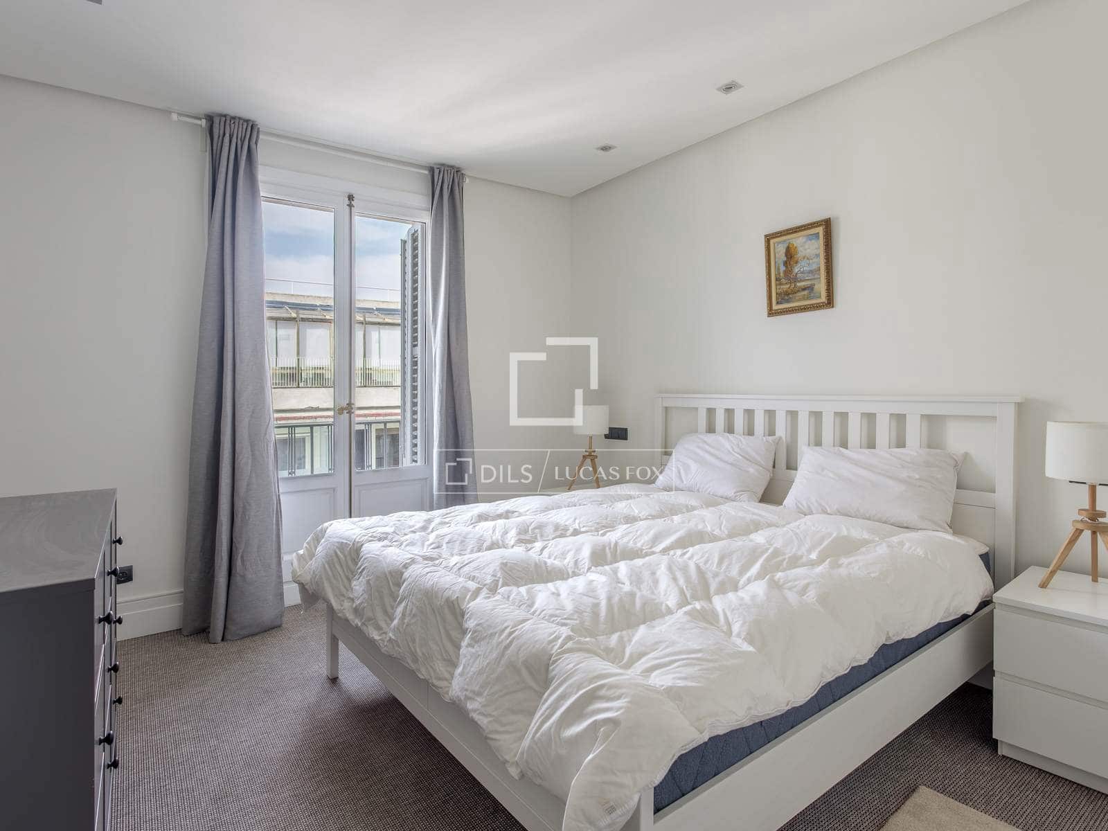 2 sovrum Lägenhet att hyra i Madrid stad - 3 900 € (Ref: 9923044)