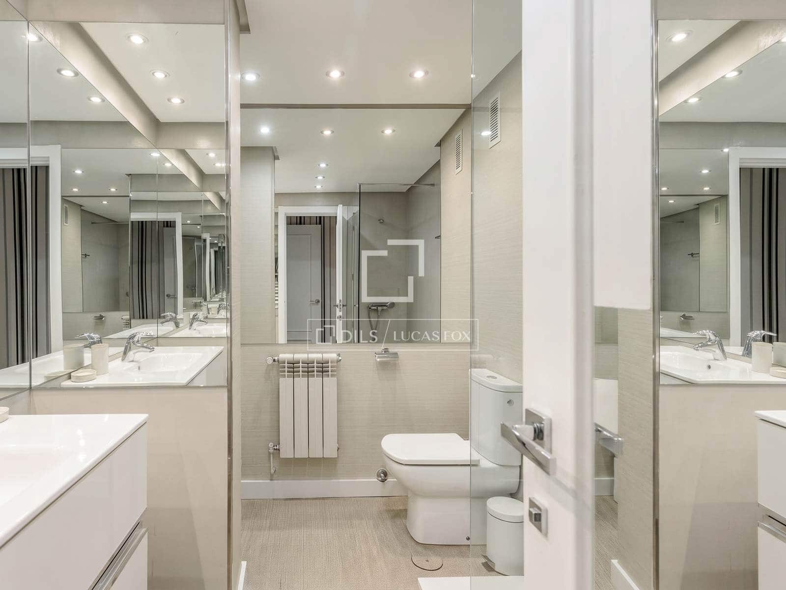 2 sovrum Lägenhet att hyra i Madrid stad - 3 900 € (Ref: 9923044)