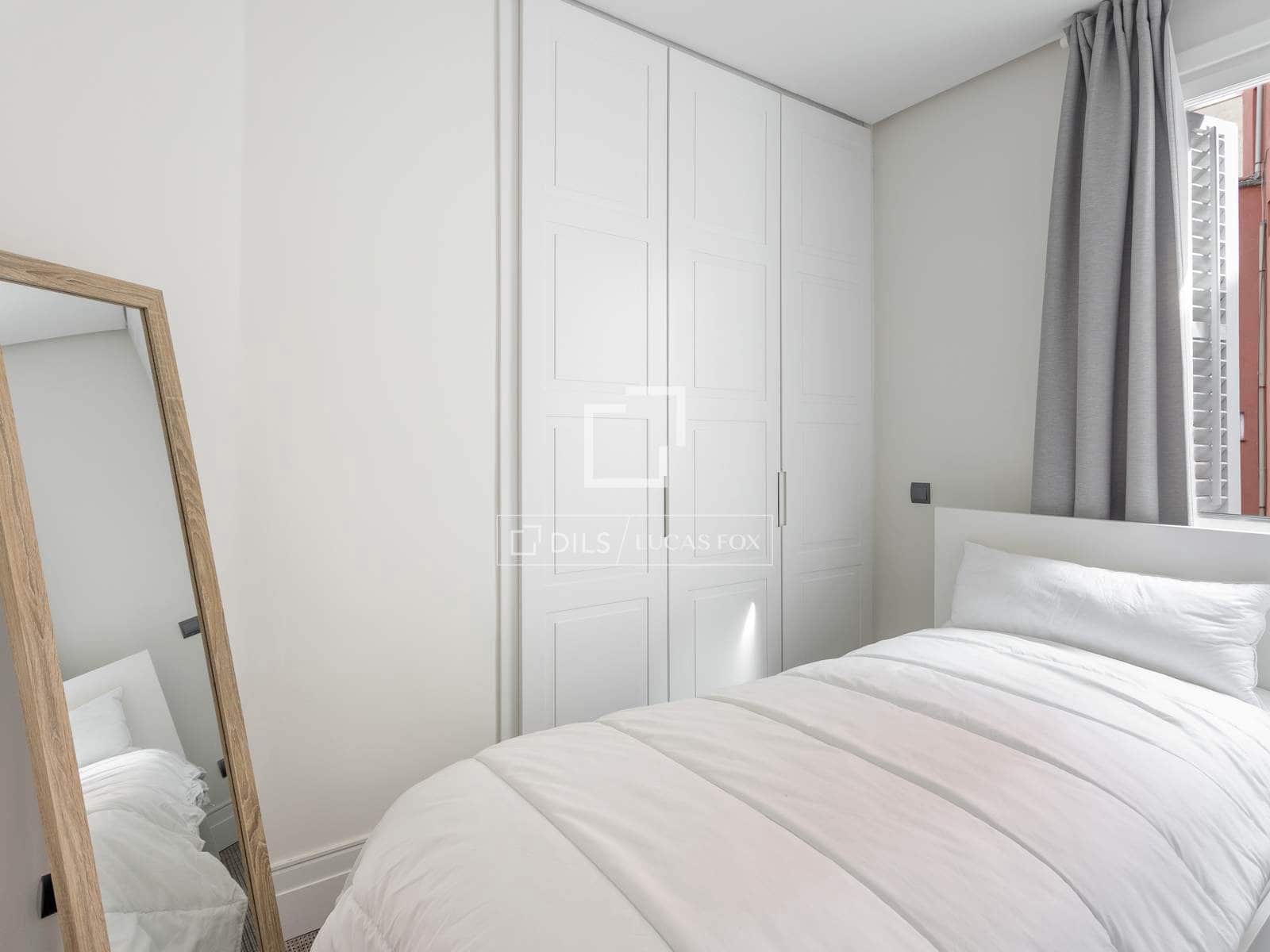 2 sovrum Lägenhet att hyra i Madrid stad - 3 900 € (Ref: 9923044)