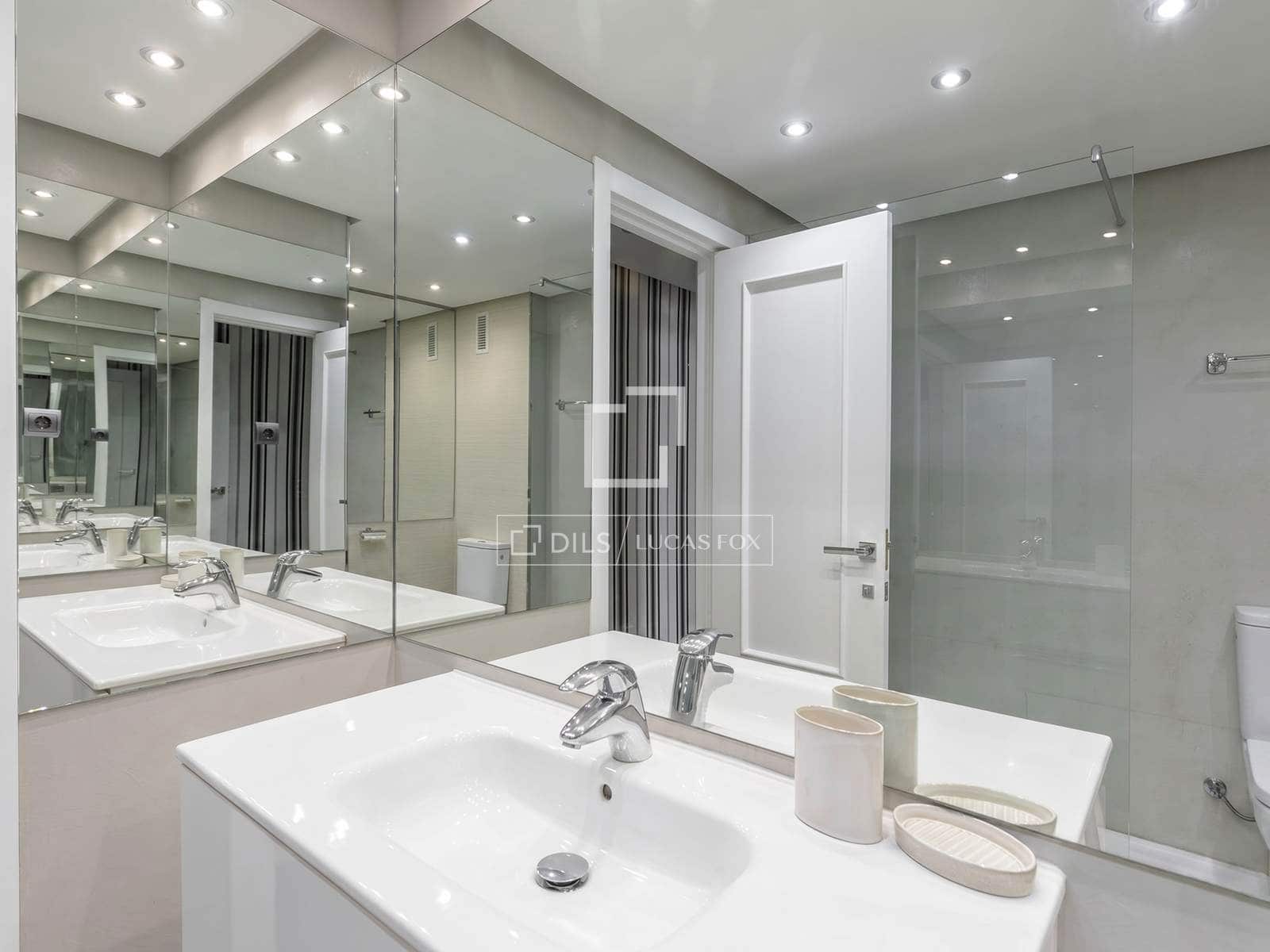 2 sovrum Lägenhet att hyra i Madrid stad - 3 900 € (Ref: 9923044)