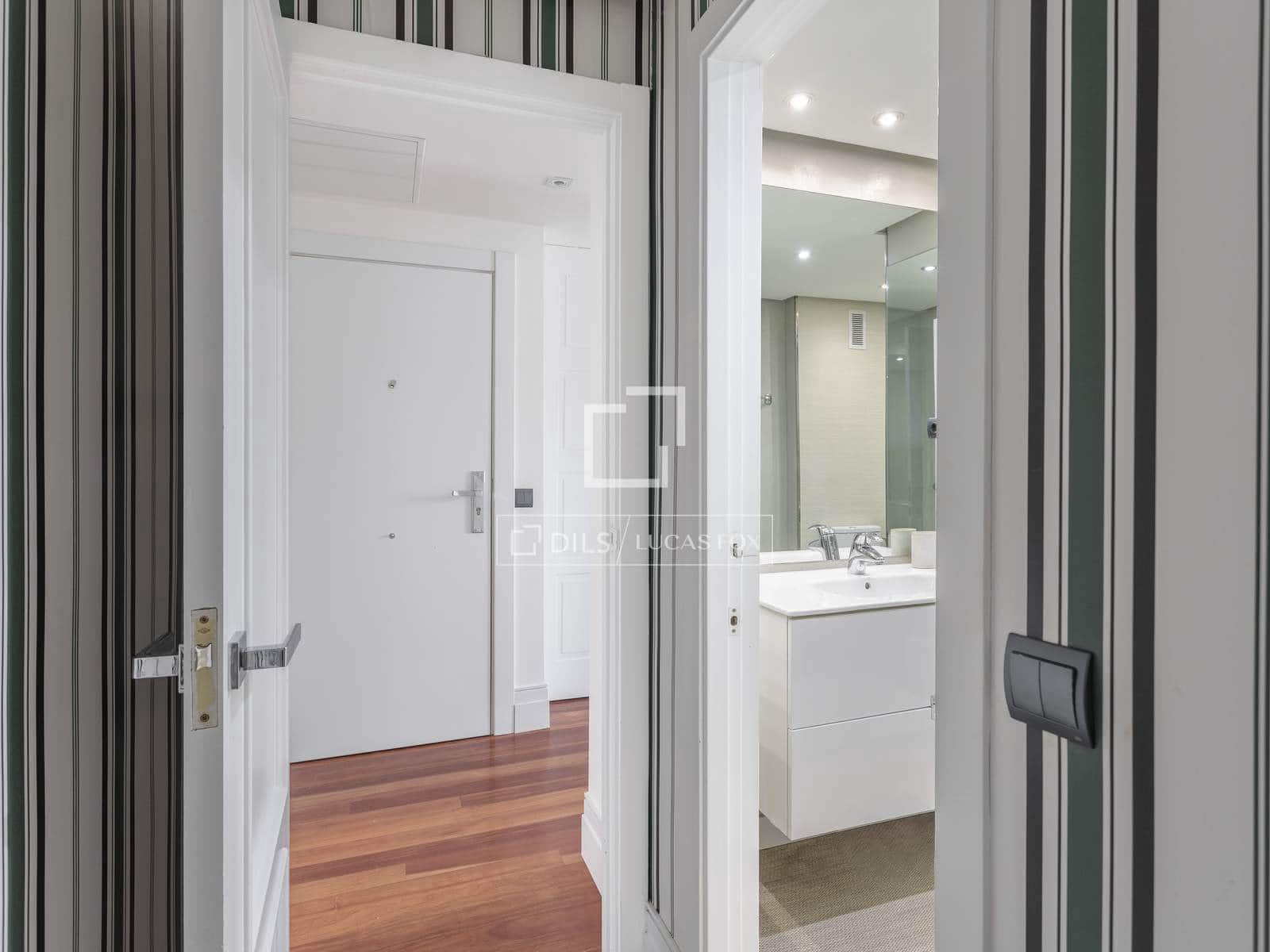 2 sovrum Lägenhet att hyra i Madrid stad - 3 900 € (Ref: 9923044)