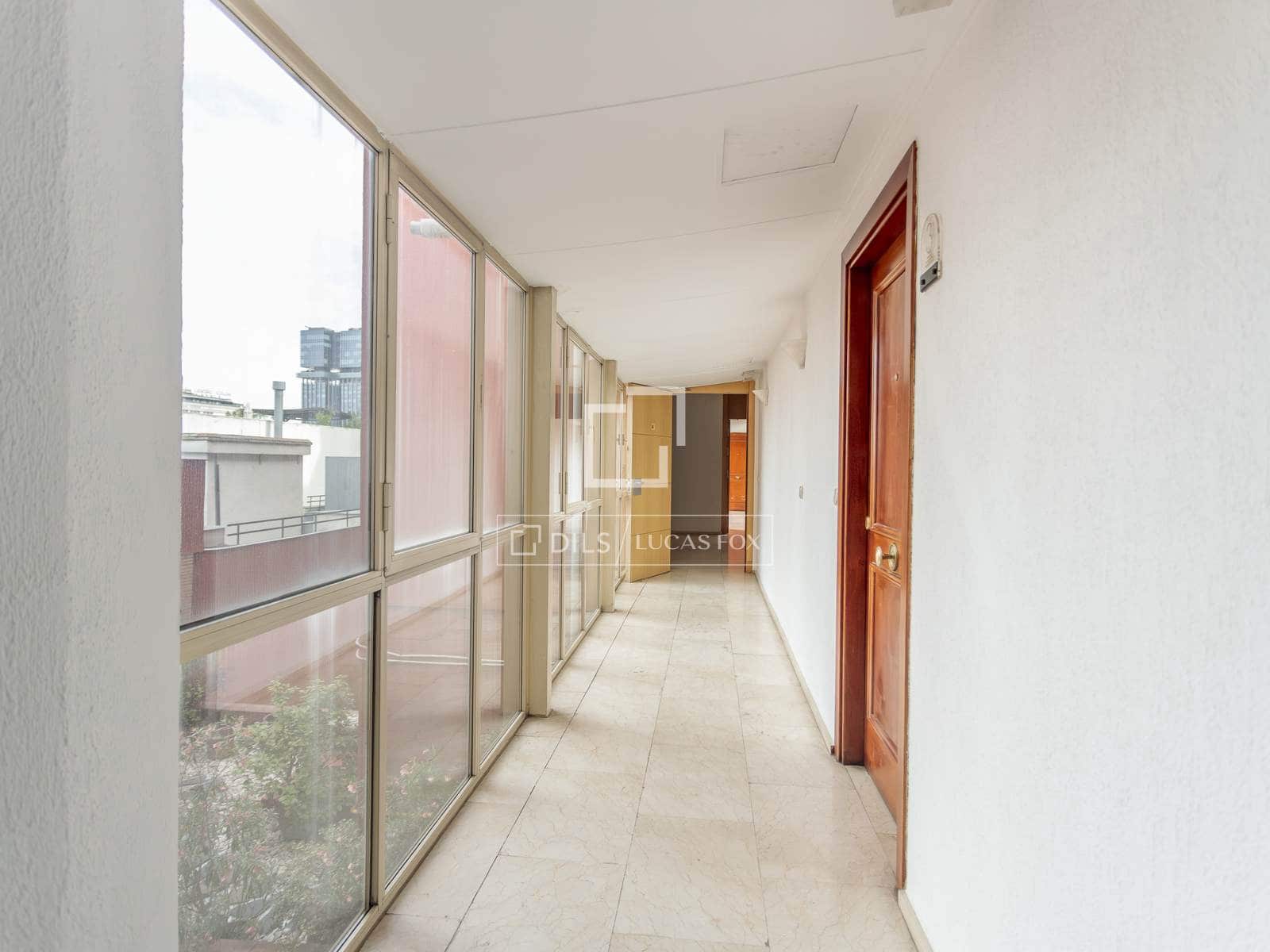 2 sovrum Lägenhet att hyra i Madrid stad - 3 900 € (Ref: 9923044)