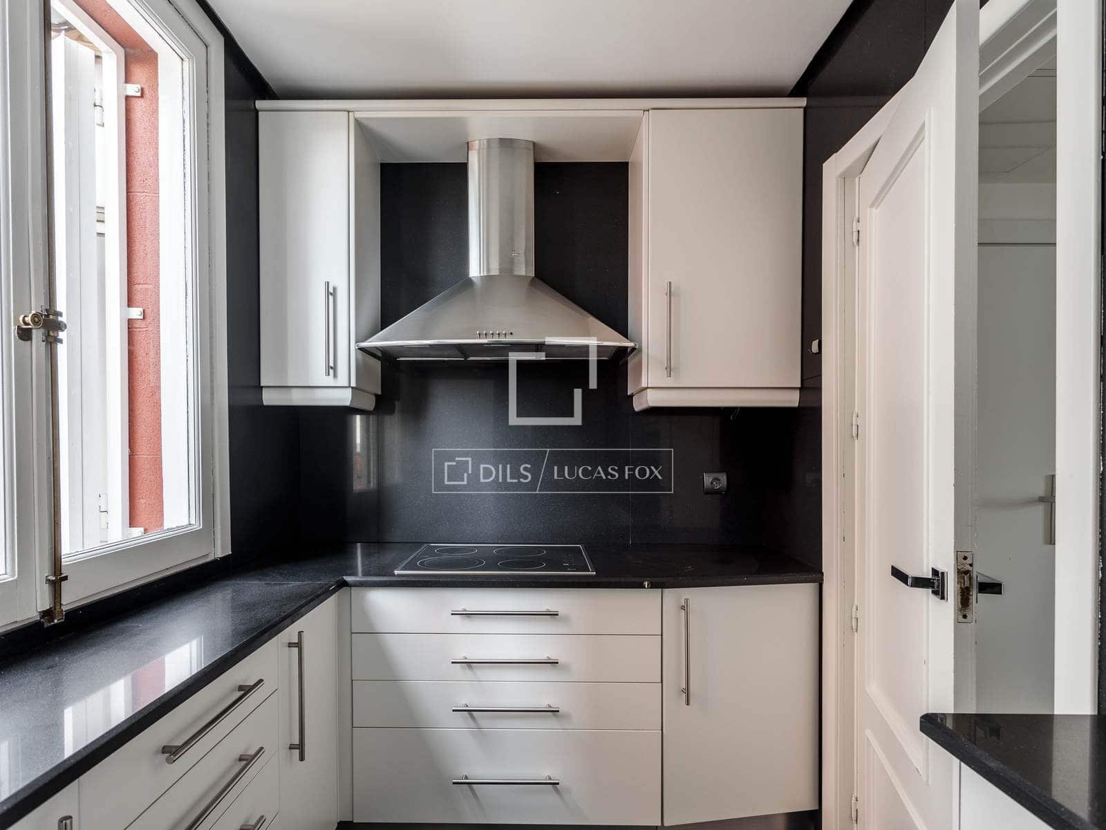 2 sovrum Lägenhet att hyra i Madrid stad - 3 900 € (Ref: 9923044)
