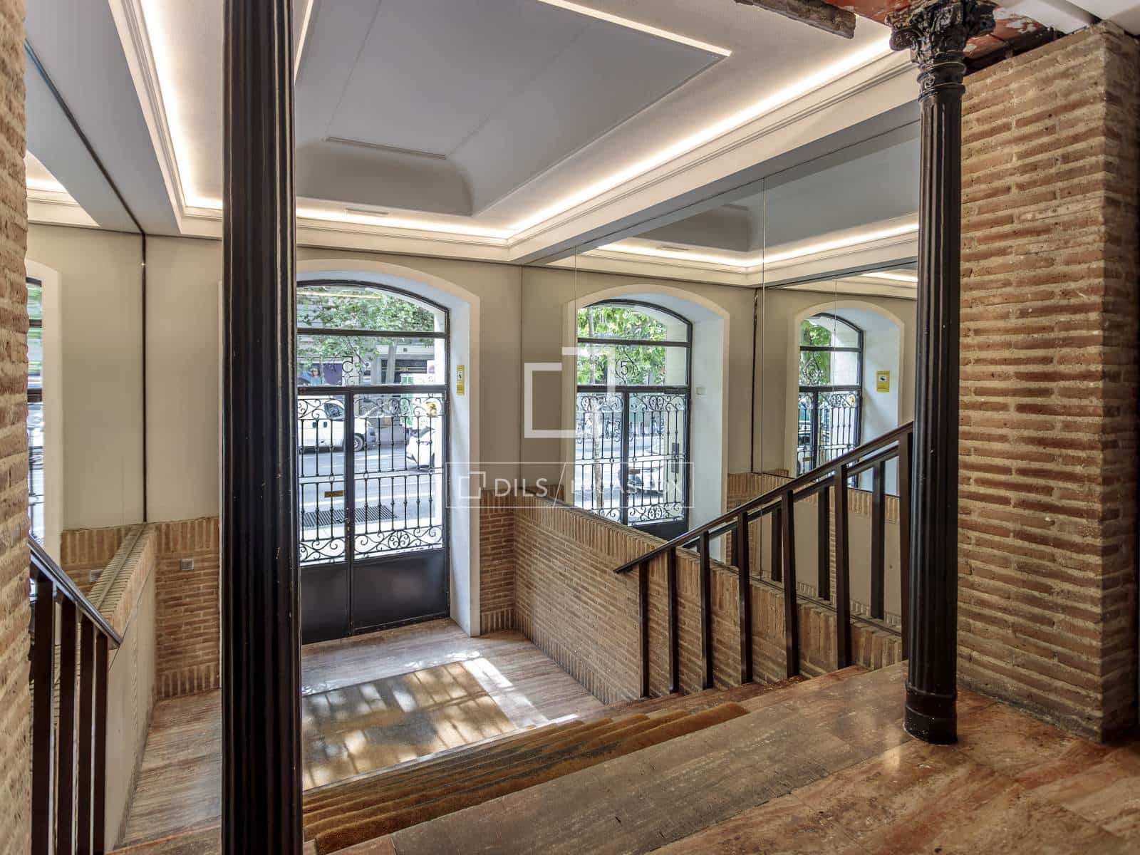 2 sovrum Lägenhet att hyra i Madrid stad - 3 900 € (Ref: 9923044)