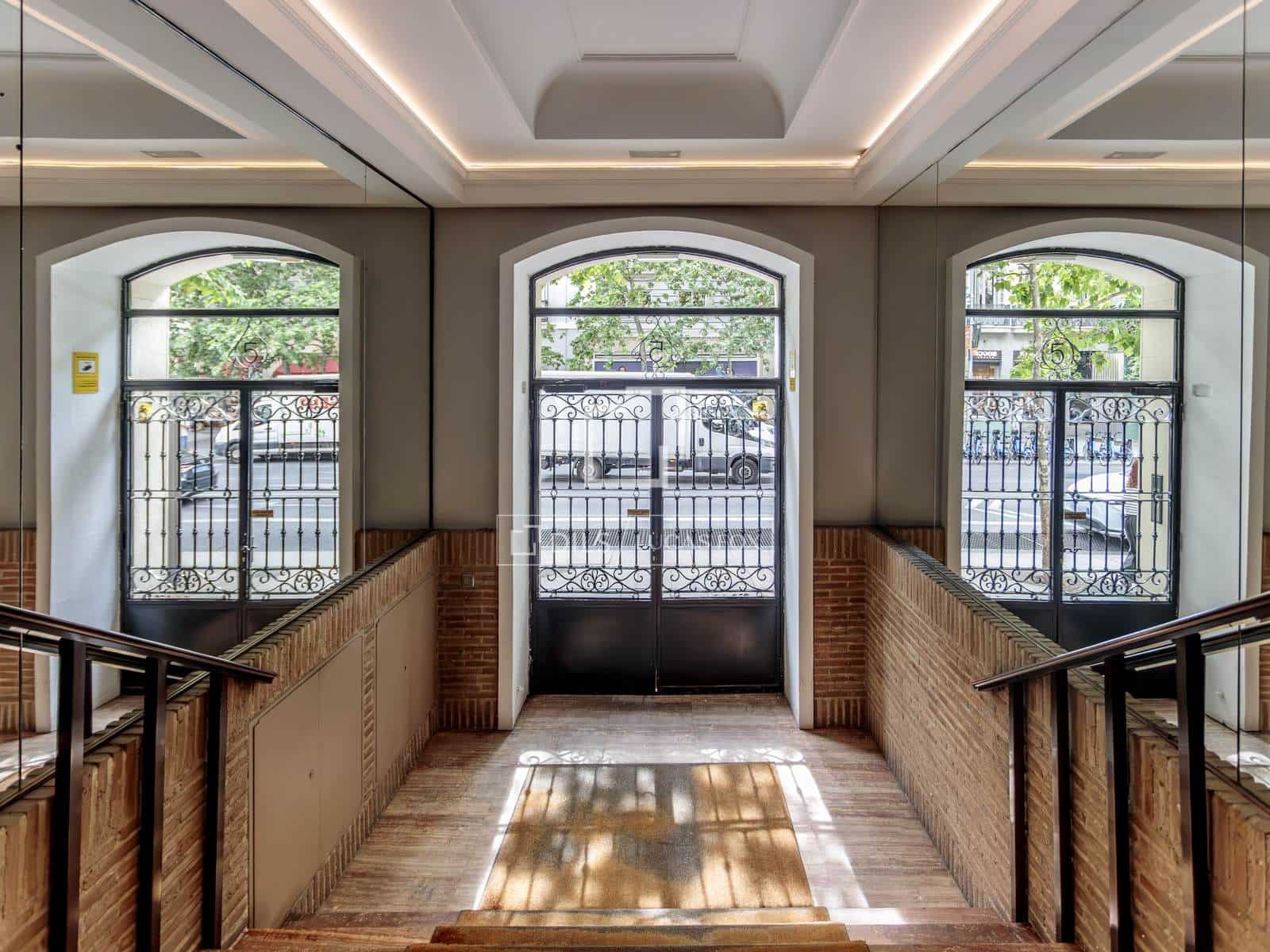2 sovrum Lägenhet att hyra i Madrid stad - 3 900 € (Ref: 9923044)