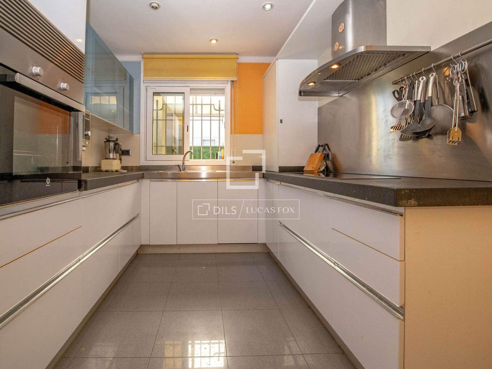 2 bedroom Villa for sale in Platja d'Aro with garage - € 710,000 (Ref: 9923045)