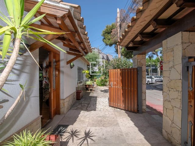 2 quarto Moradia para venda em Platja d'Aro, Castell-Platja d'Aro com garagem - 710 000 € (Ref: 9923045)