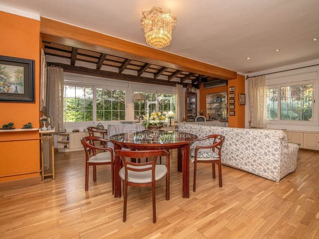 2 quarto Moradia para venda em Platja d'Aro, Castell-Platja d'Aro com garagem - 710 000 € (Ref: 9923045)