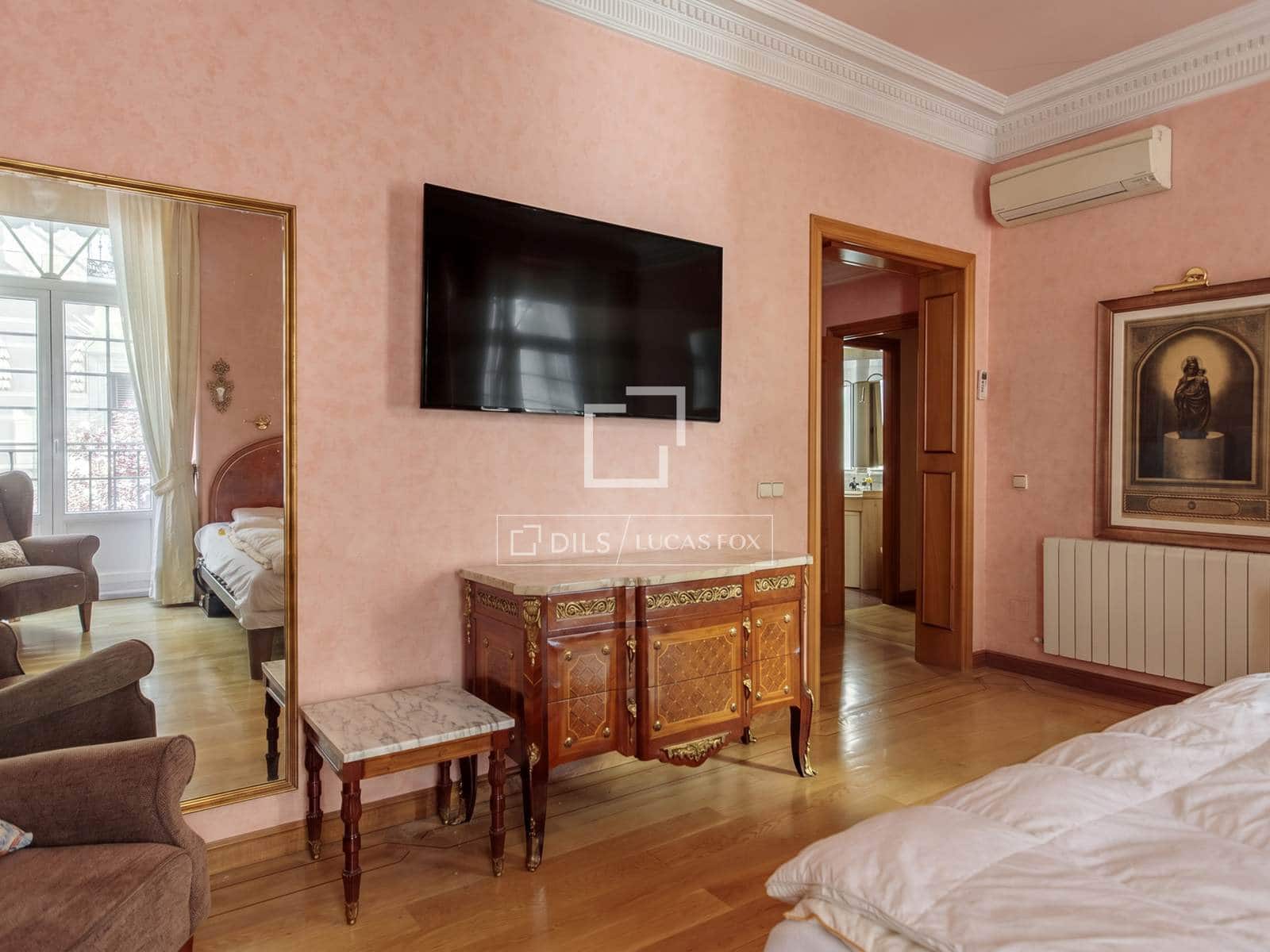 3 bedroom Apartment for sale in Madrid city - € 3,300,000 (Ref: 9923047)