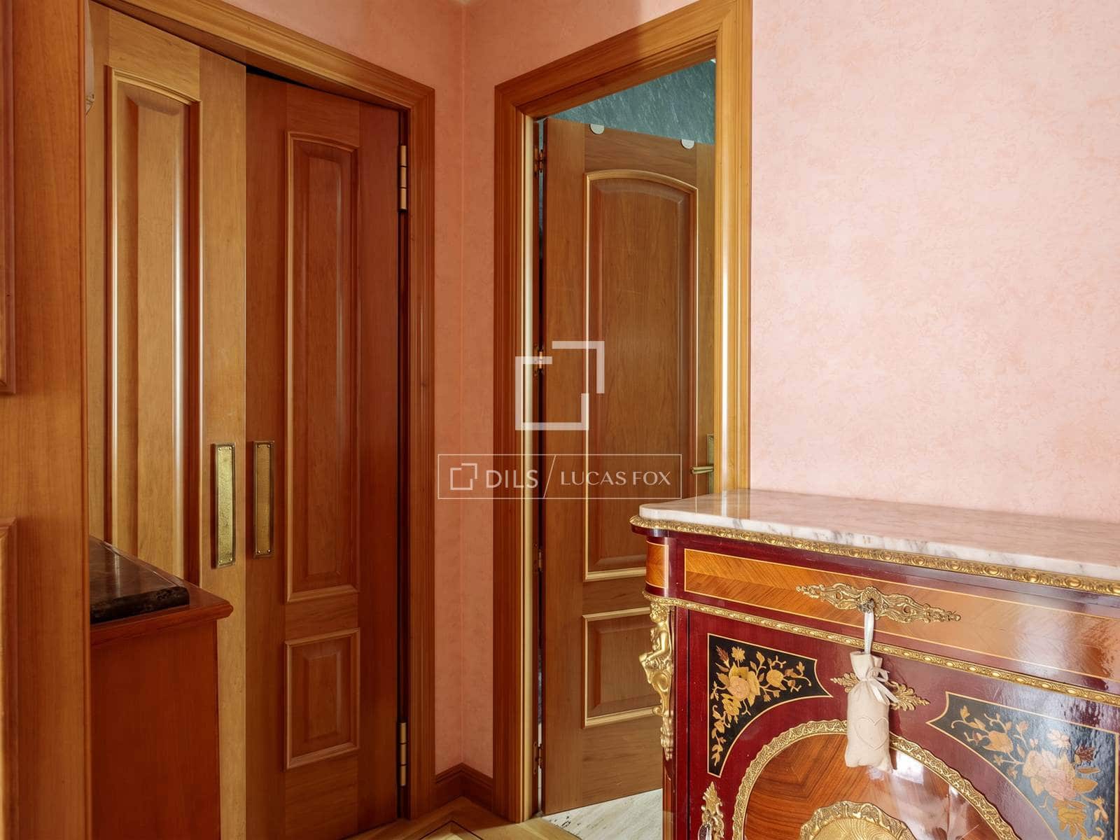 3 bedroom Apartment for sale in Madrid city - € 3,300,000 (Ref: 9923047)