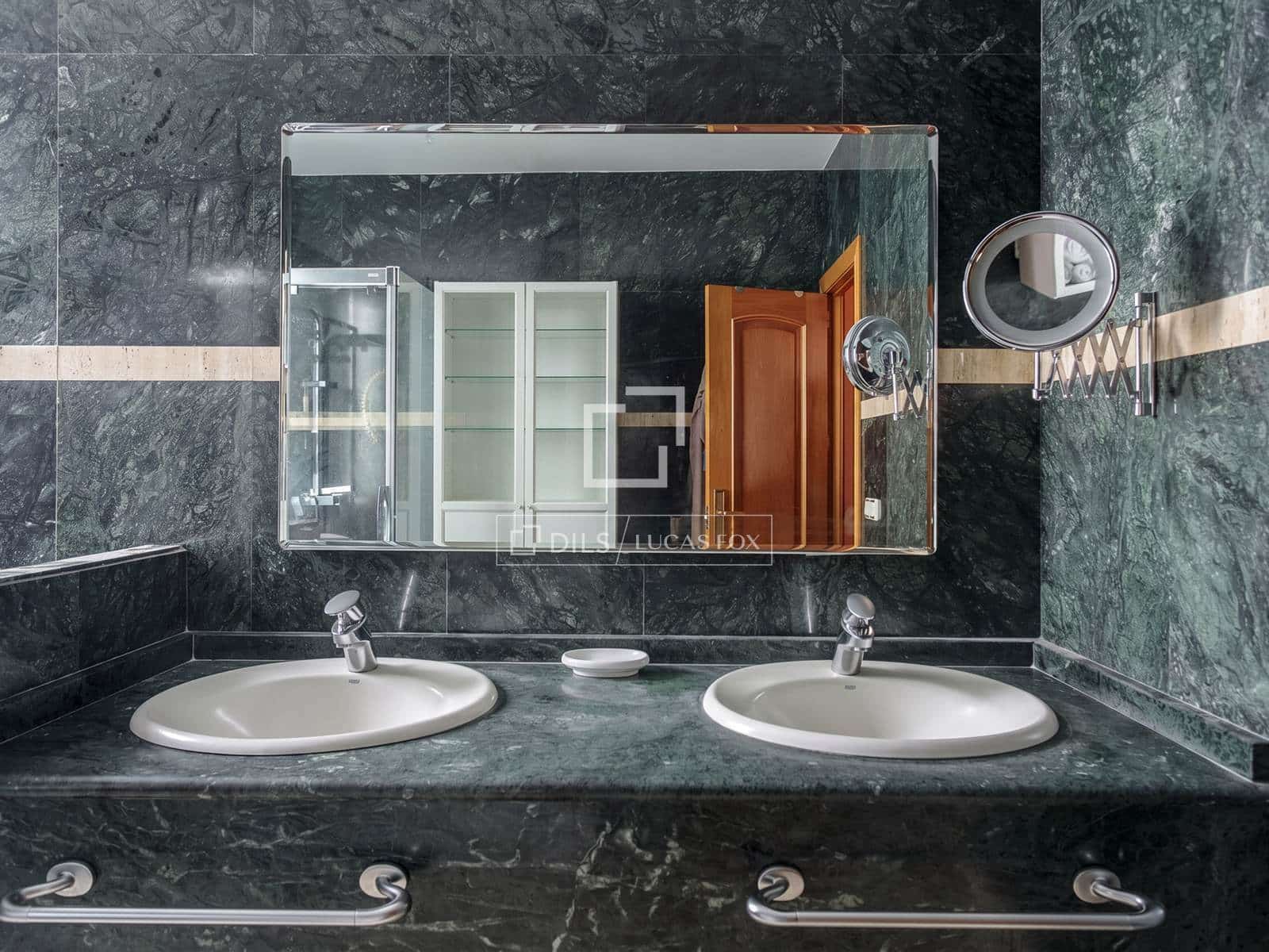 3 bedroom Apartment for sale in Madrid city - € 3,300,000 (Ref: 9923047)