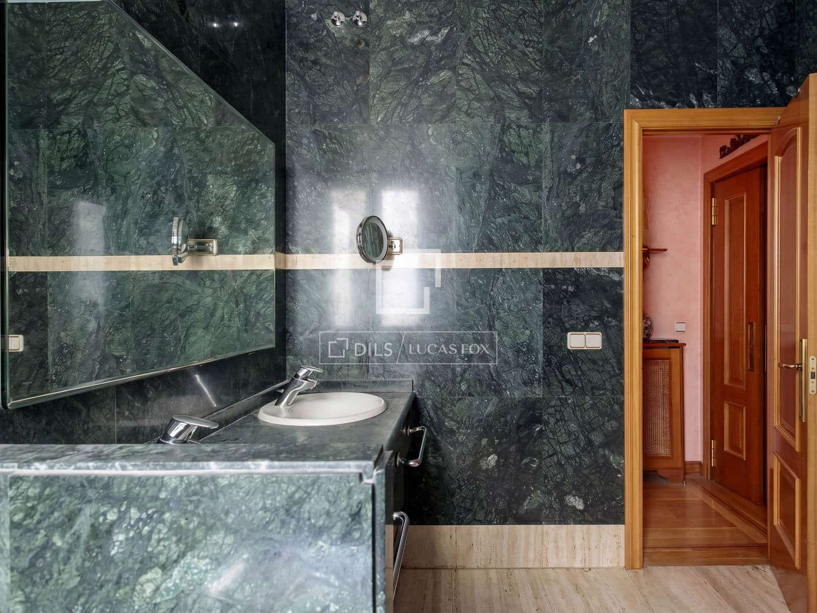 3 bedroom Apartment for sale in Madrid city - € 3,300,000 (Ref: 9923047)