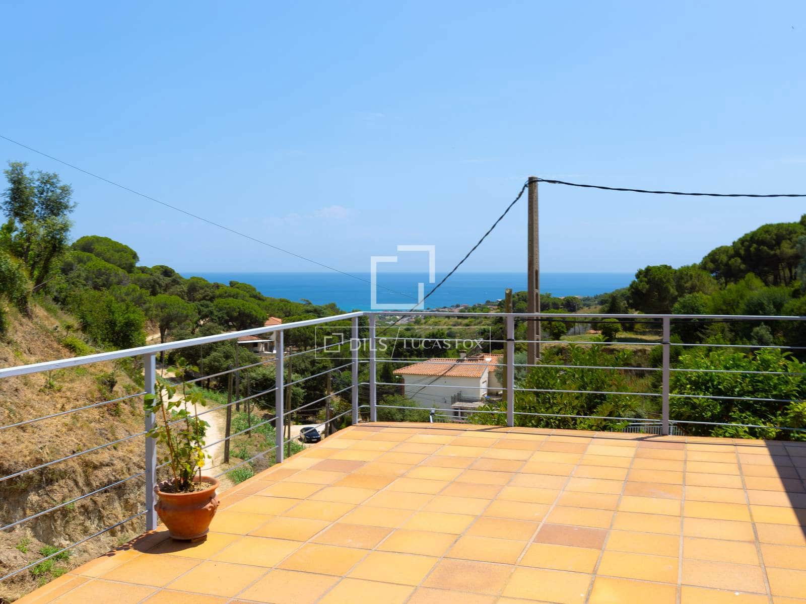 3 bedroom Villa for sale in Teia with pool garage - € 626,000 (Ref: 9924813)