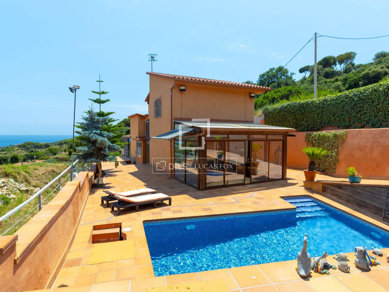 3 bedroom Villa for sale in Teia with pool garage - € 626,000 (Ref: 9924813)