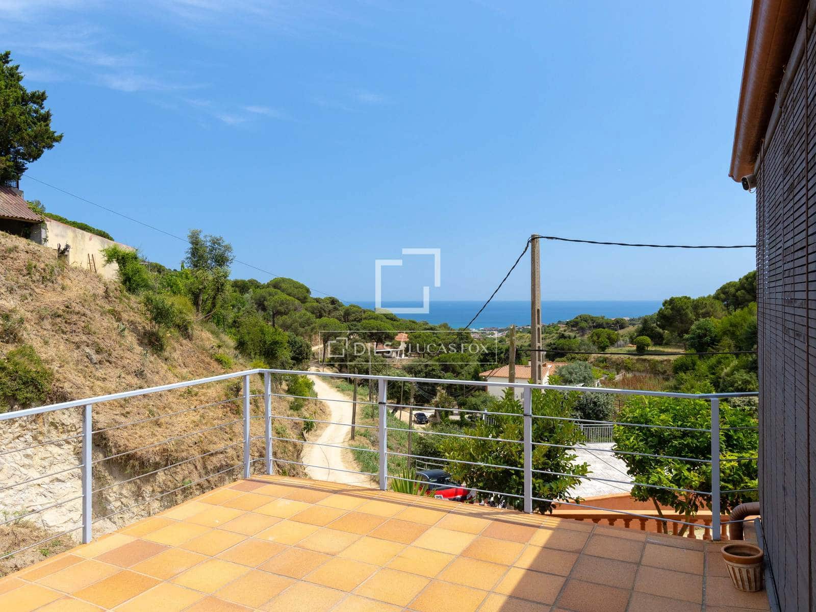 3 bedroom Villa for sale in Teia with pool garage - € 626,000 (Ref: 9924813)