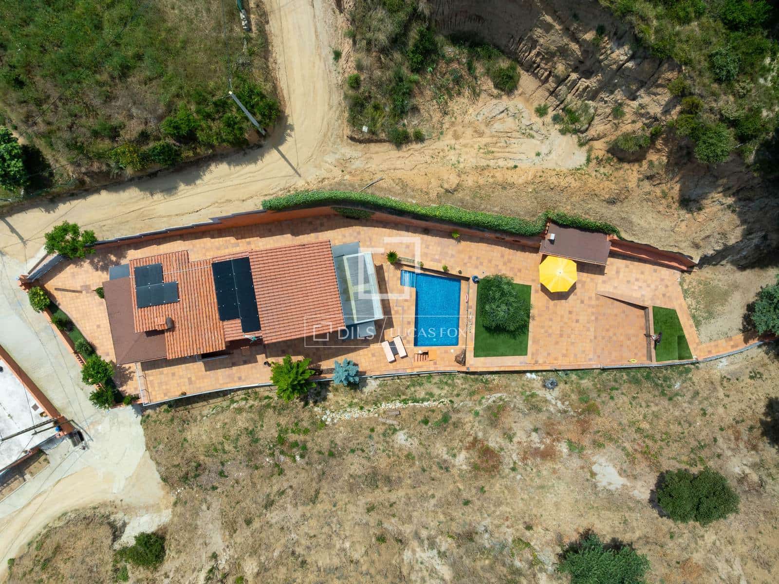 3 bedroom Villa for sale in Teia with pool garage - € 626,000 (Ref: 9924813)
