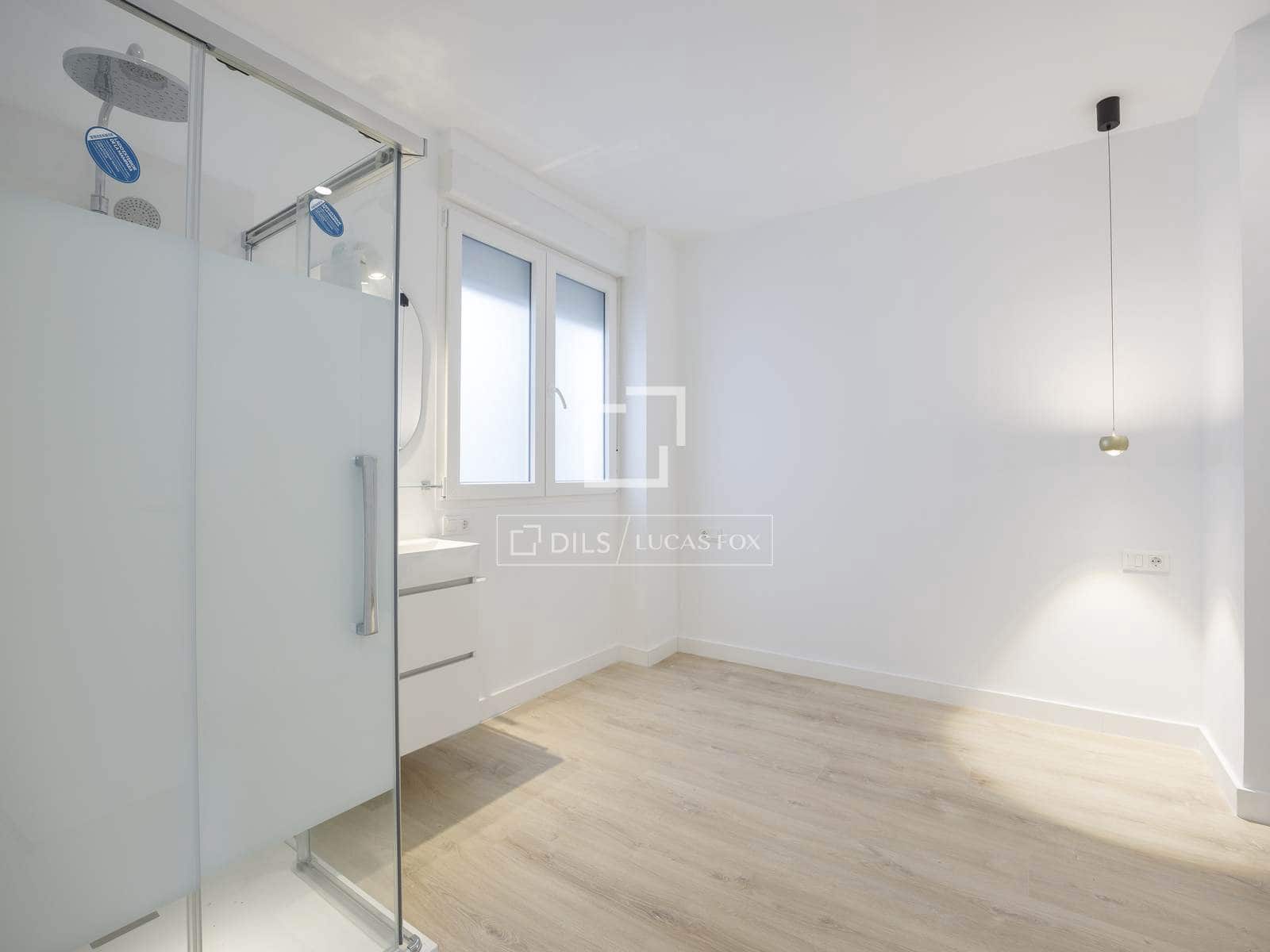 3 makuuhuone Huoneisto vuokrattavana paikassa Valencia kaupunki - 2 600 € (Ref: 9924850)