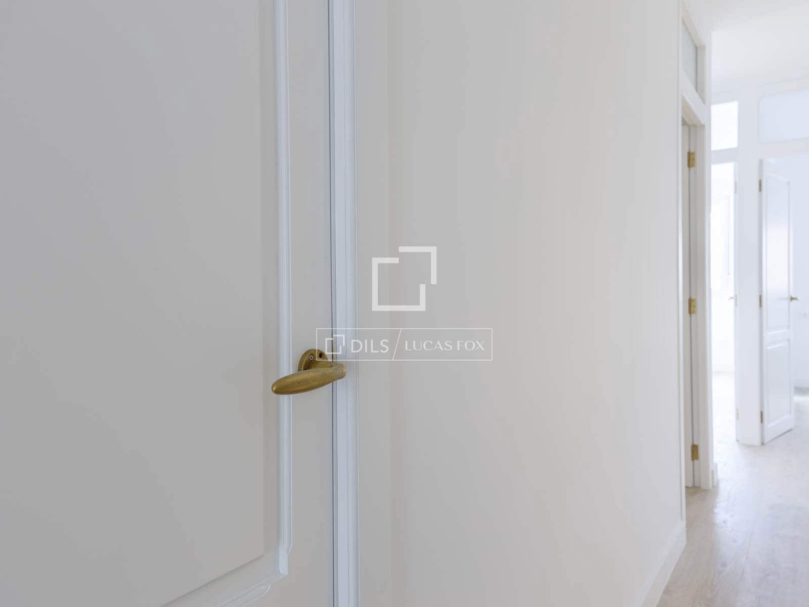 3 makuuhuone Huoneisto vuokrattavana paikassa Valencia kaupunki - 2 600 € (Ref: 9924850)