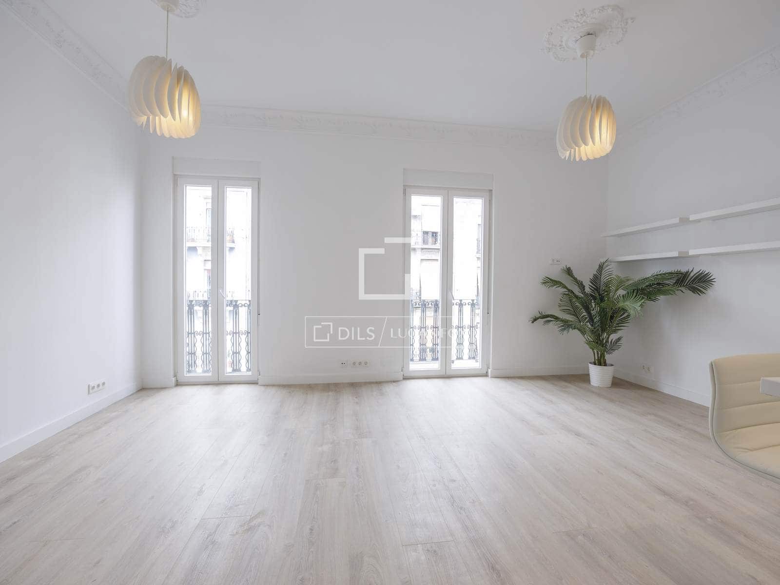 3 makuuhuone Huoneisto vuokrattavana paikassa Valencia kaupunki - 2 600 € (Ref: 9924850)