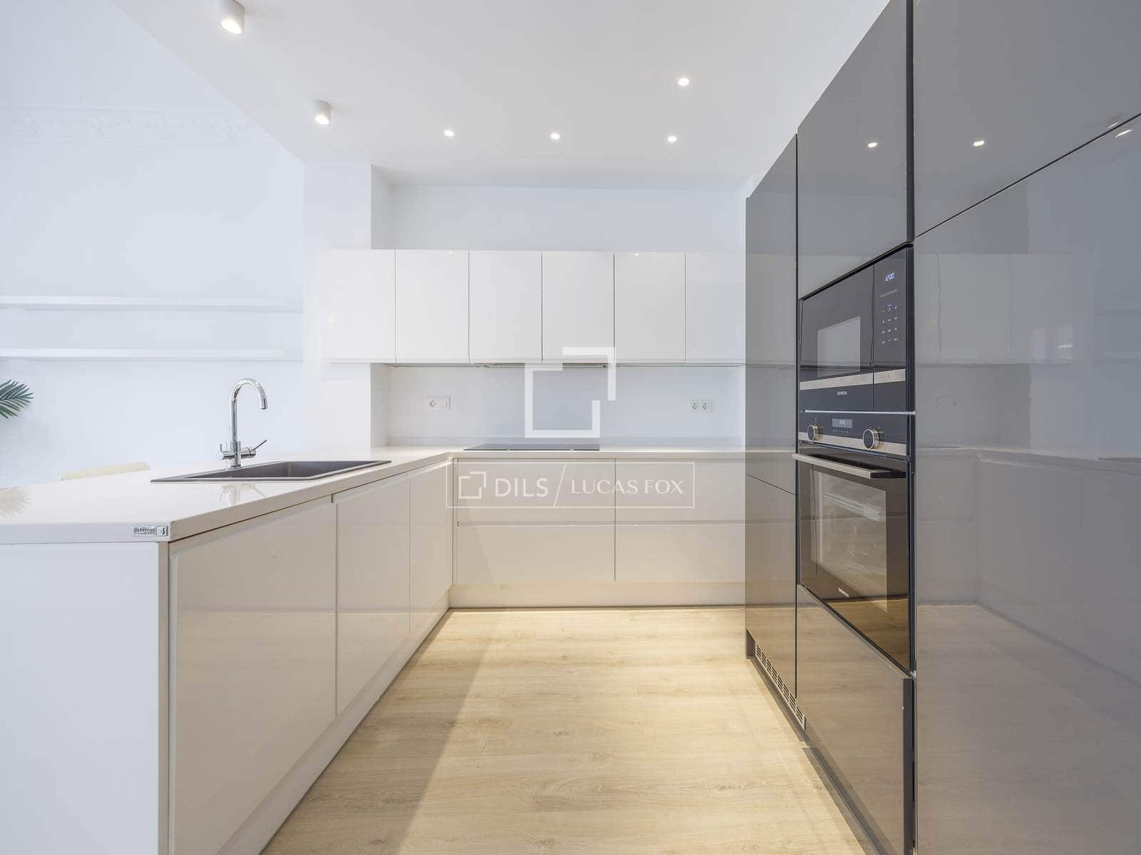 3 makuuhuone Huoneisto vuokrattavana paikassa Valencia kaupunki - 2 600 € (Ref: 9924850)