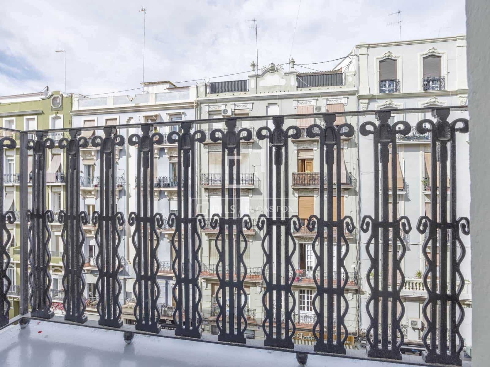 3 makuuhuone Huoneisto vuokrattavana paikassa Valencia kaupunki - 2 600 € (Ref: 9924850)
