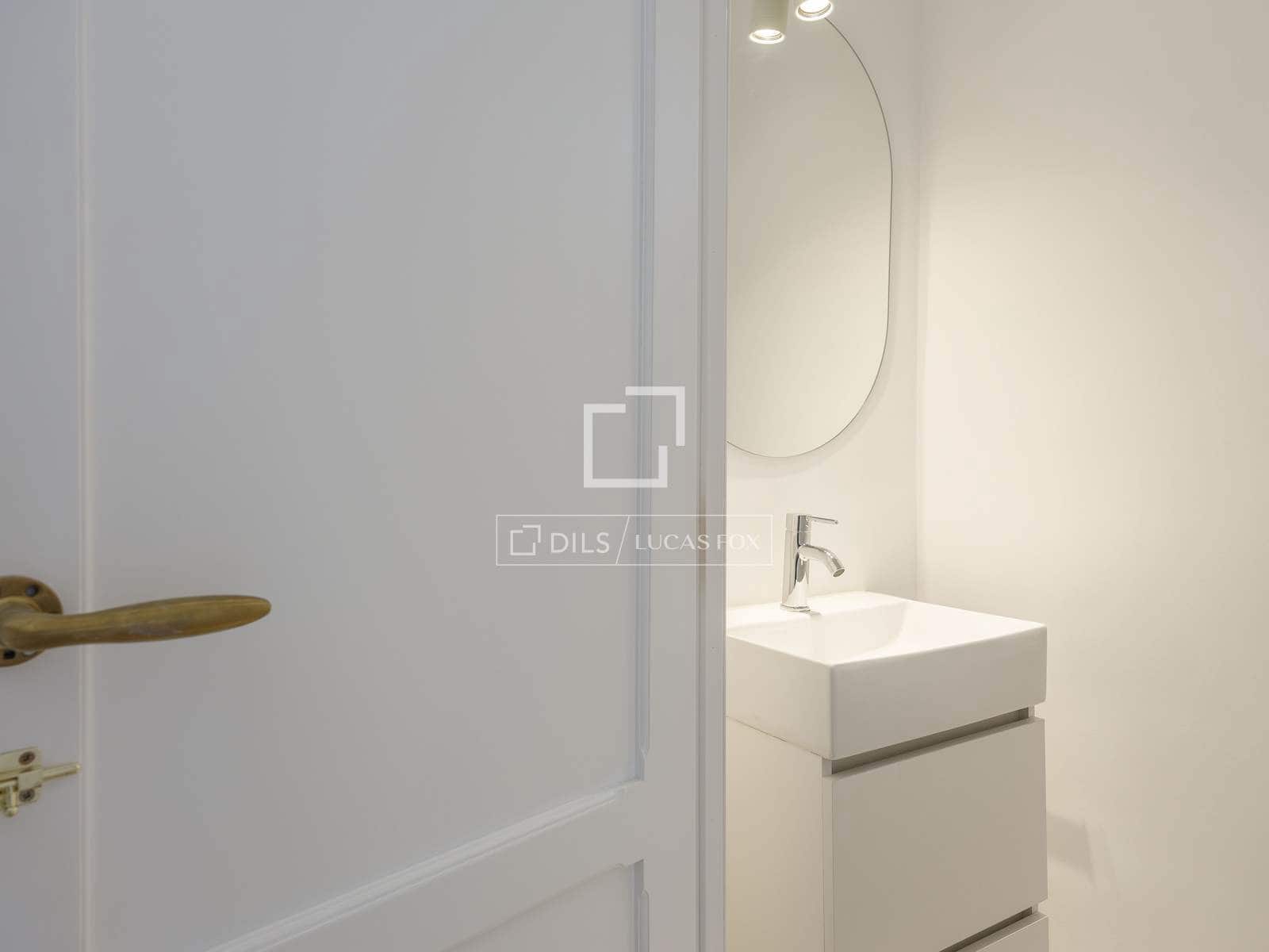 3 makuuhuone Huoneisto vuokrattavana paikassa Valencia kaupunki - 2 600 € (Ref: 9924850)