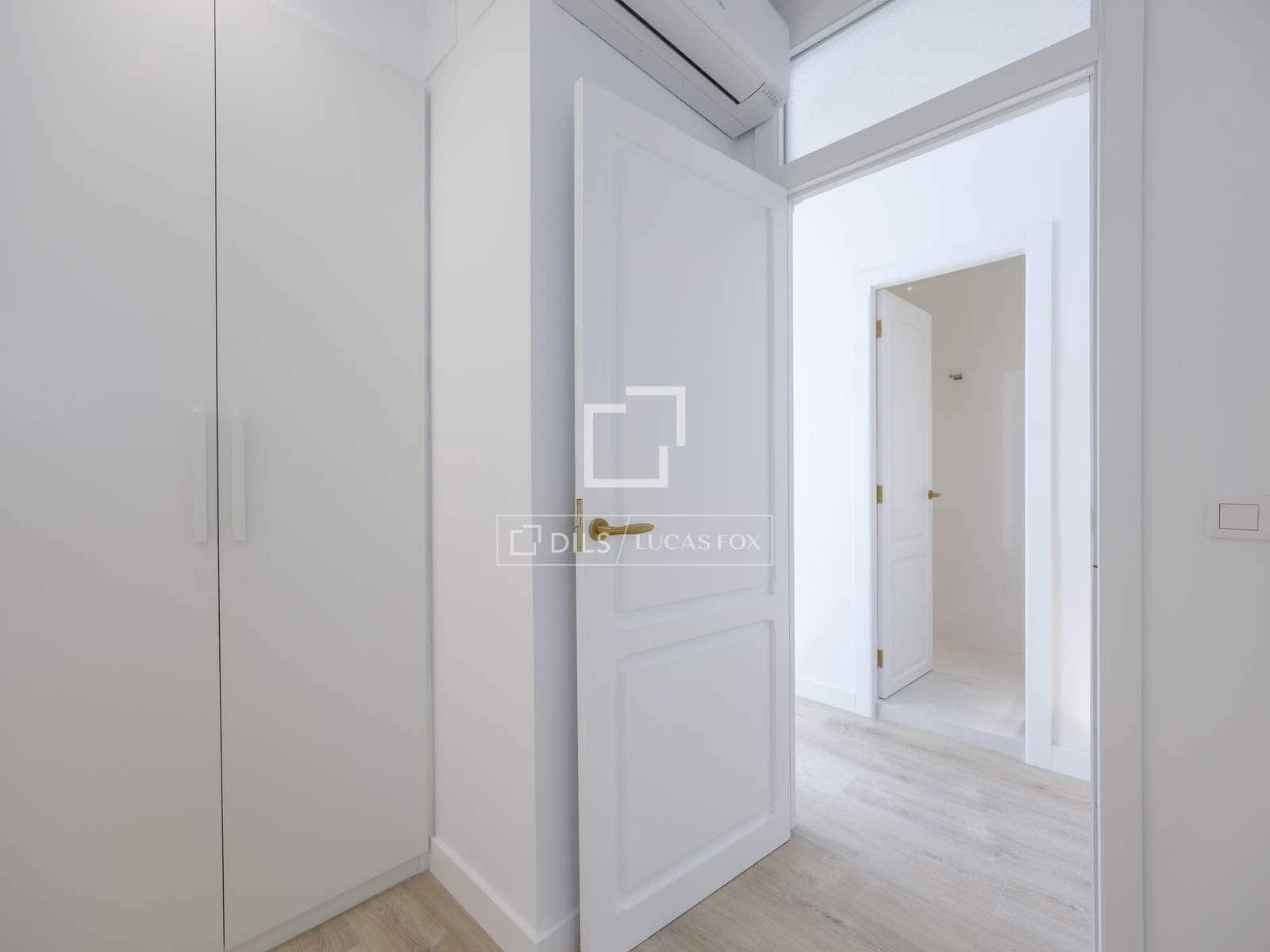 3 makuuhuone Huoneisto vuokrattavana paikassa Valencia kaupunki - 2 600 € (Ref: 9924850)