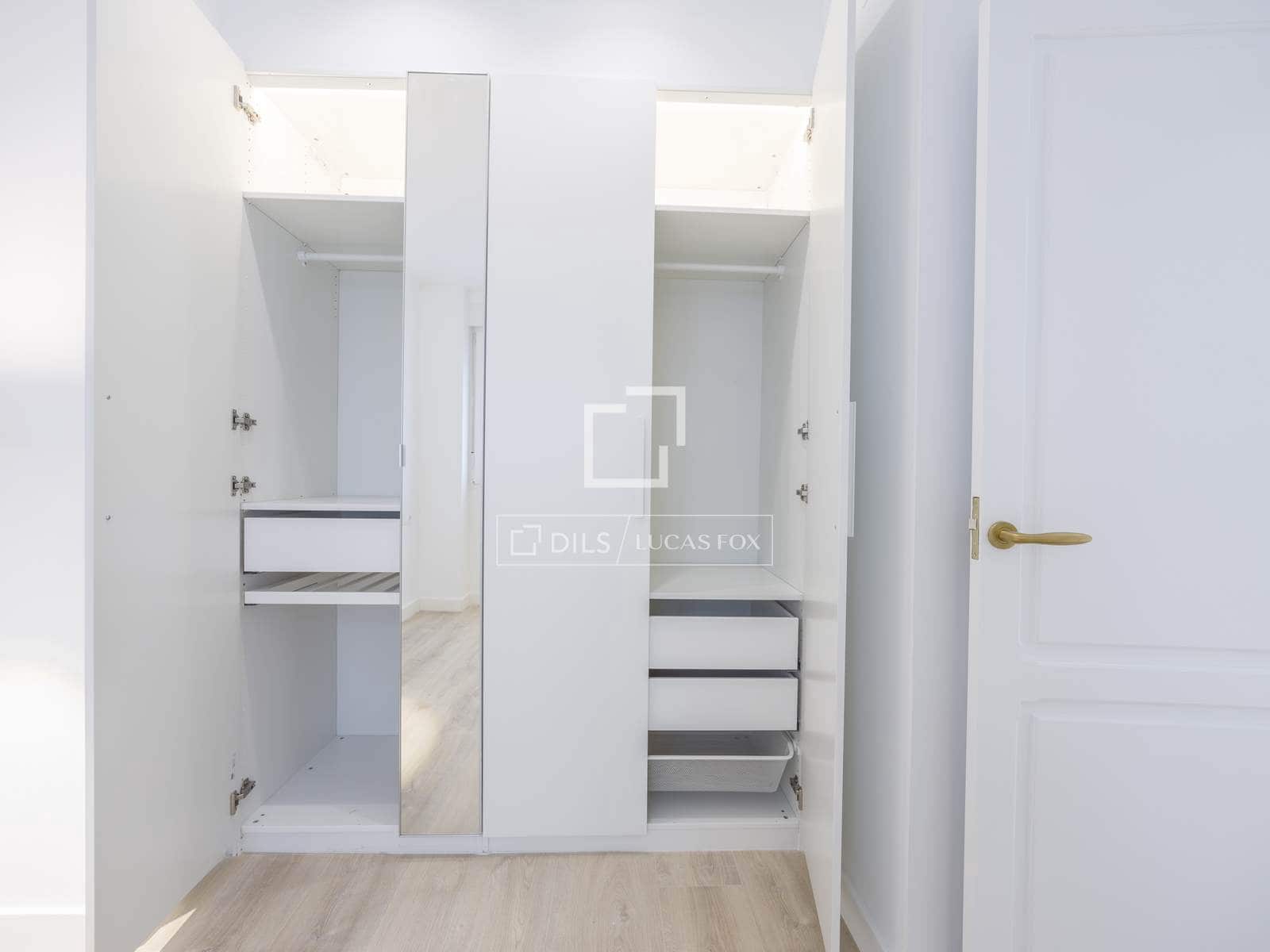 3 makuuhuone Huoneisto vuokrattavana paikassa Valencia kaupunki - 2 600 € (Ref: 9924850)