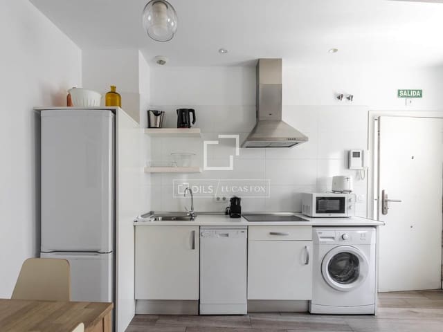 2 quarto Apartamento para arrendar em Madrid cidade - 2 950 € (Ref: 9924906)