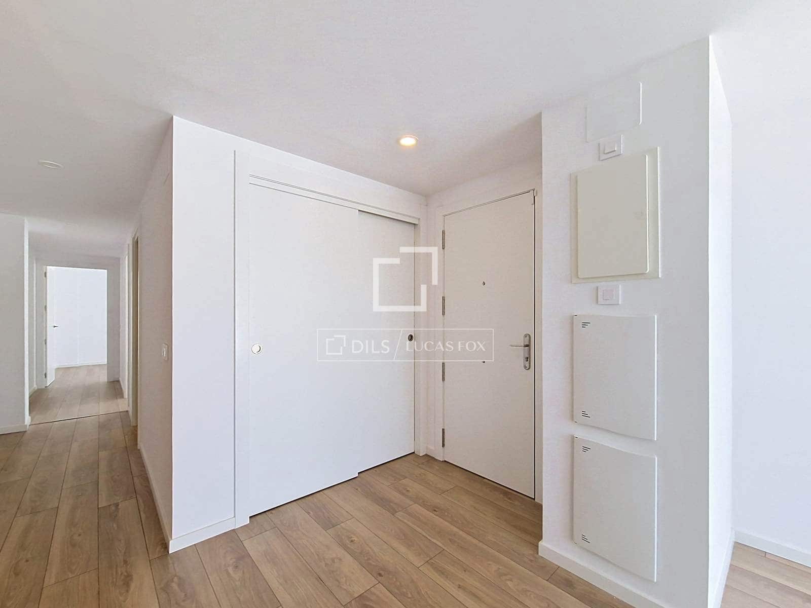 2 bedroom Apartment for sale in Vilanova i la Geltru with garage - € 498,000 (Ref: 9924907)