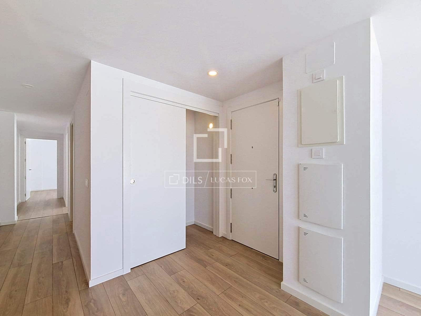 2 bedroom Apartment for sale in Vilanova i la Geltru with garage - € 498,000 (Ref: 9924907)