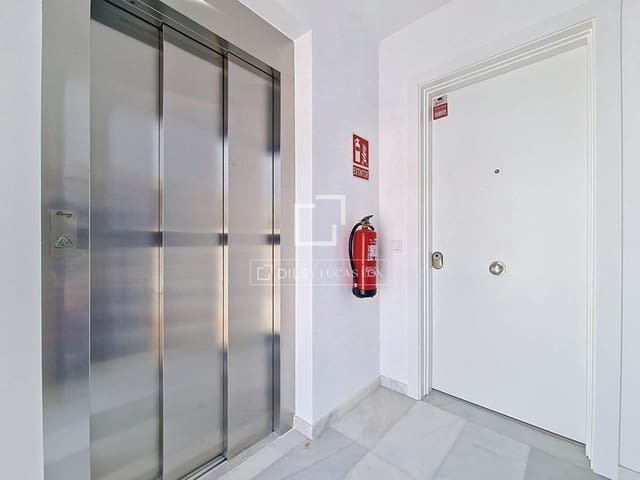 2 bedroom Apartment for sale in Vilanova i la Geltrú with garage - € 498,000 (Ref: 9924907)